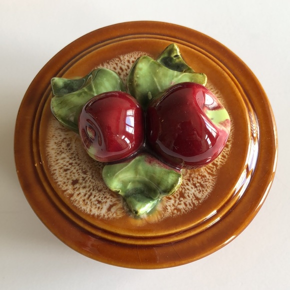 VTG Art Pottery Red Apple Caramel Ceramic Casserole Dish & Lid Made in U.S.A. - Picture 8 of 8